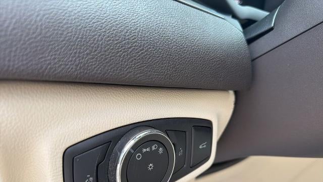 2016 Lincoln MKC Select