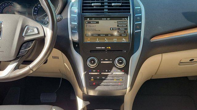 2019 Lincoln MKC Select
