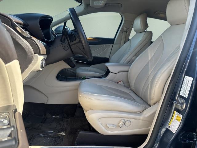 2018 Lincoln MKC - $13,950