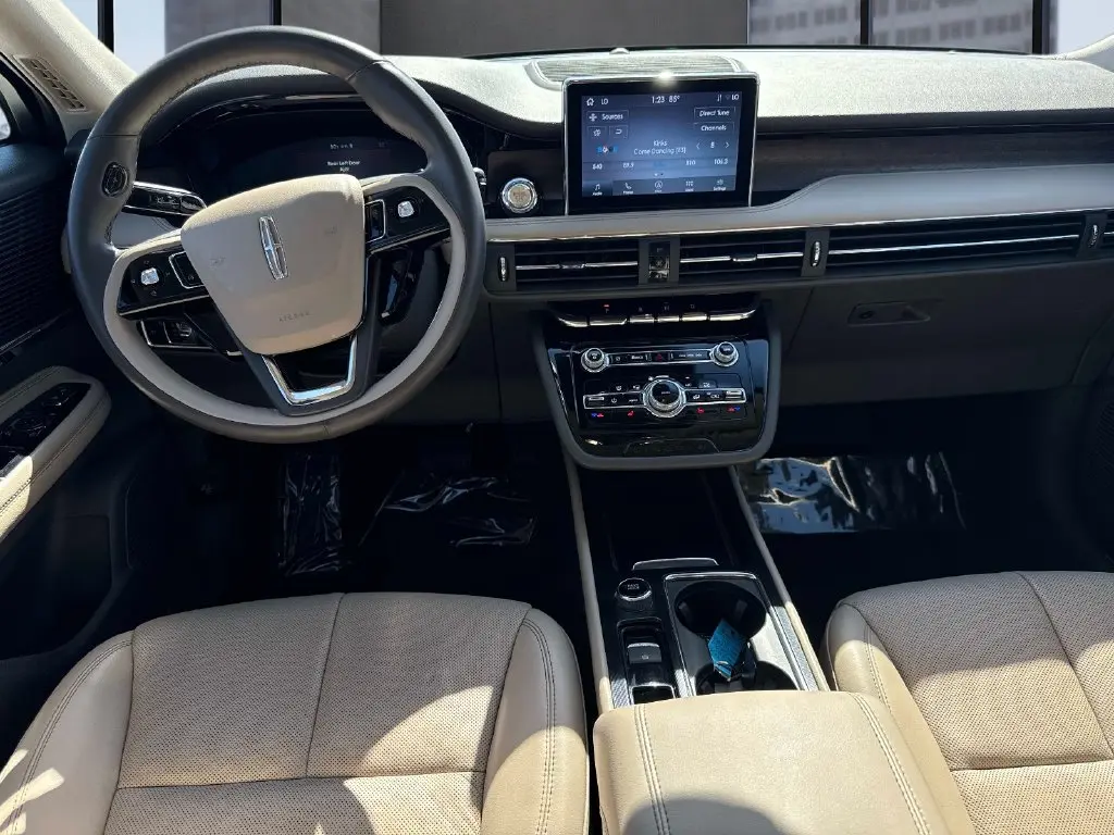 2022 Lincoln Corsair - $30,995