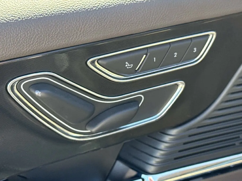2022 Lincoln Corsair - $30,995