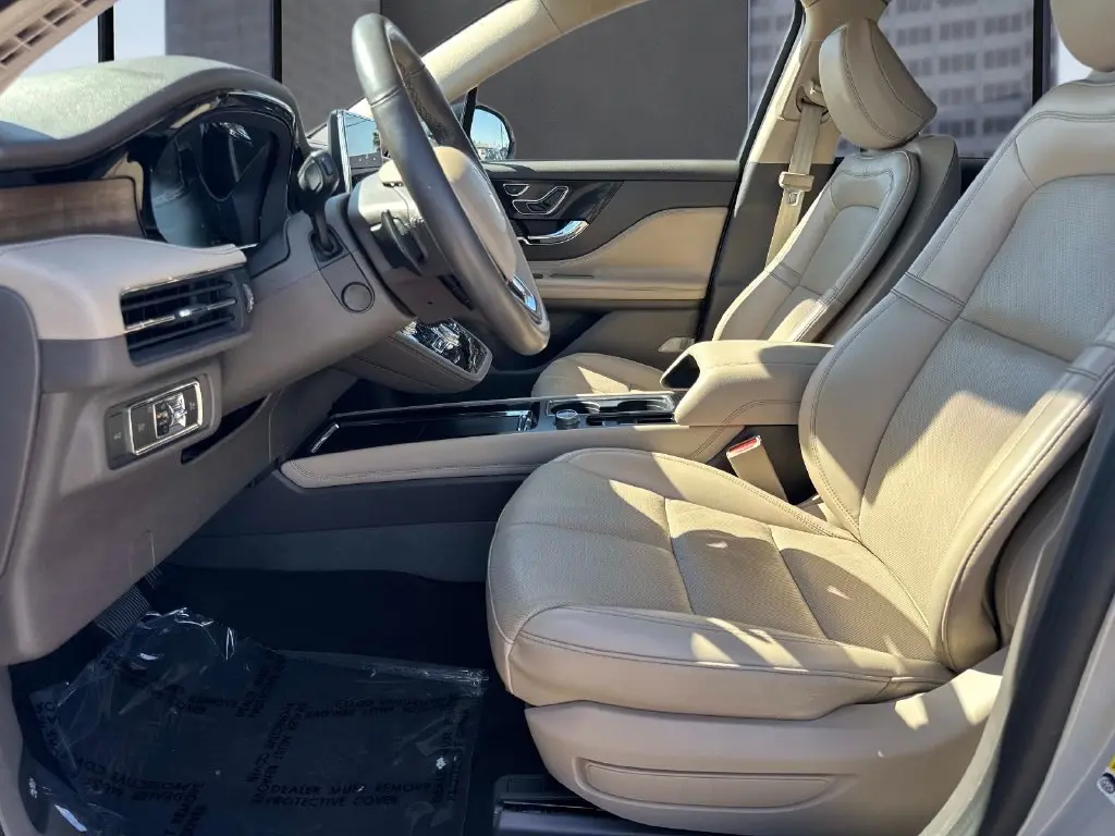 2022 Lincoln Corsair - $30,995