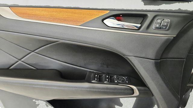 2017 Lincoln MKC Select