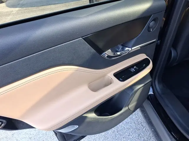 2020 Lincoln Corsair - $23,790