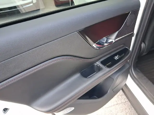 2023 Lincoln Corsair - $29,990