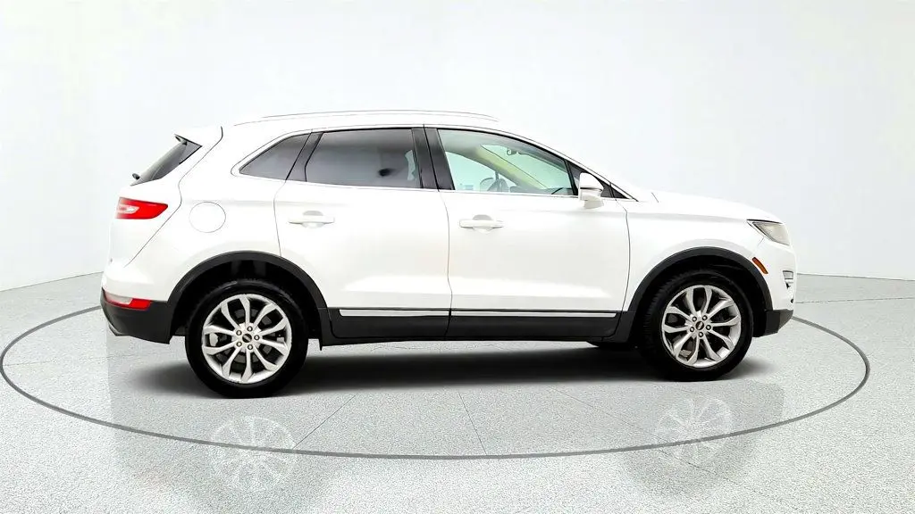 2016 Lincoln MKC - $10,495