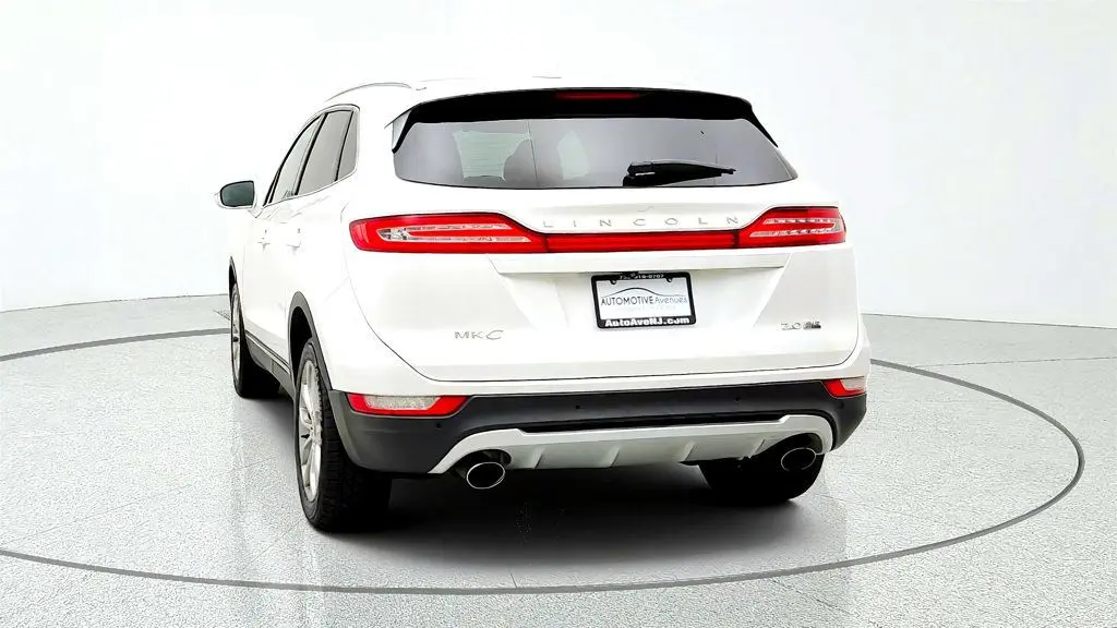 2016 Lincoln MKC - $10,495