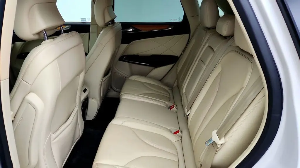 2016 Lincoln MKC - $10,495