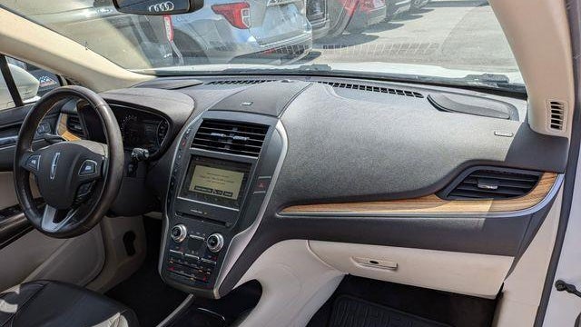 2016 Lincoln MKC Select