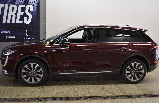 2020 Lincoln Corsair Reserve — photo 1 of 24