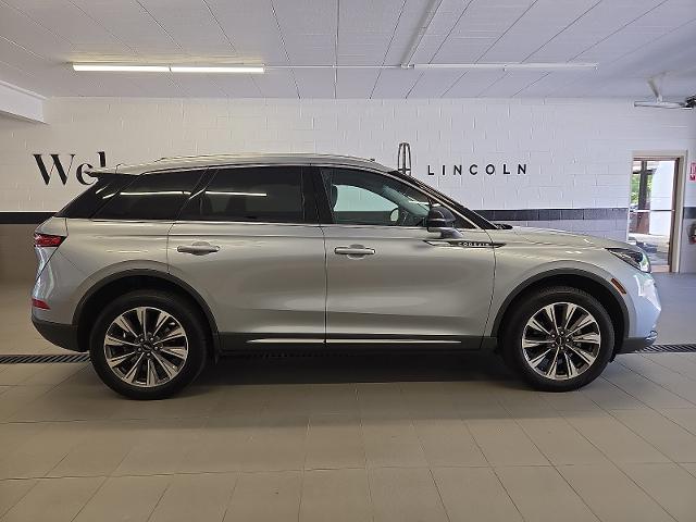 2022 Lincoln Corsair - $28,499