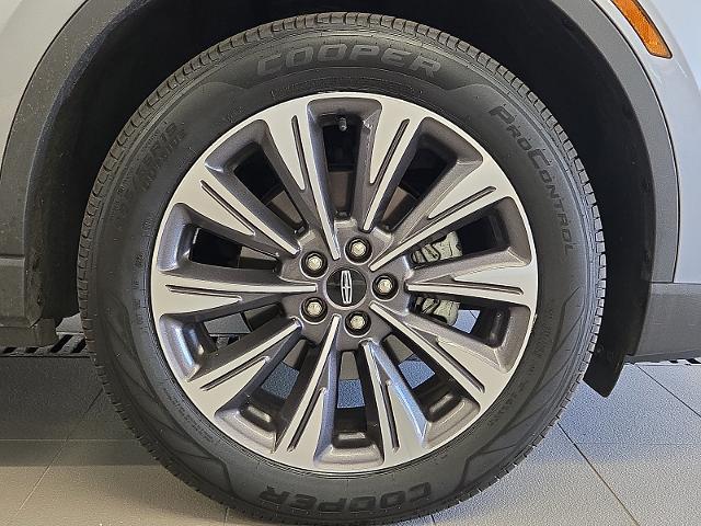 2022 Lincoln Corsair - $28,499
