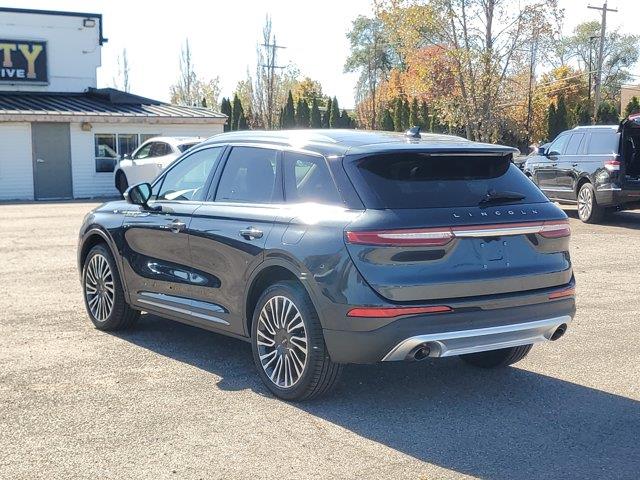 2021 Lincoln Corsair - $27,995