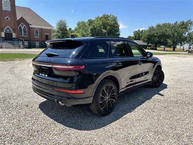 2023 Lincoln Corsair - $34,995