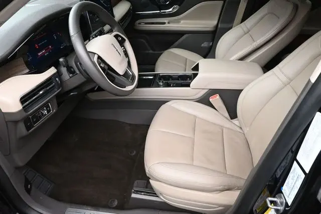 2023 Lincoln Corsair - $37,595
