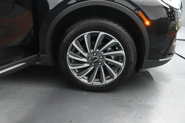 2023 Lincoln Corsair - $37,595
