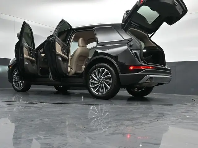 2023 Lincoln Corsair - $37,595