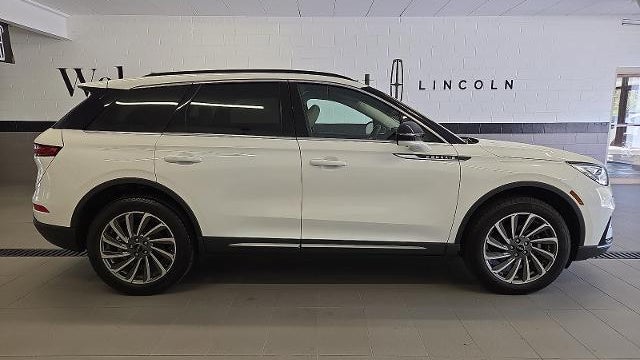 2025 Lincoln Corsair Reserve