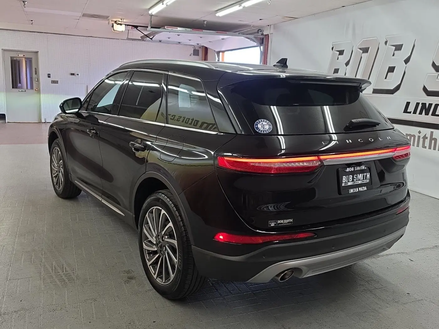 2024 Lincoln Corsair - $40,999