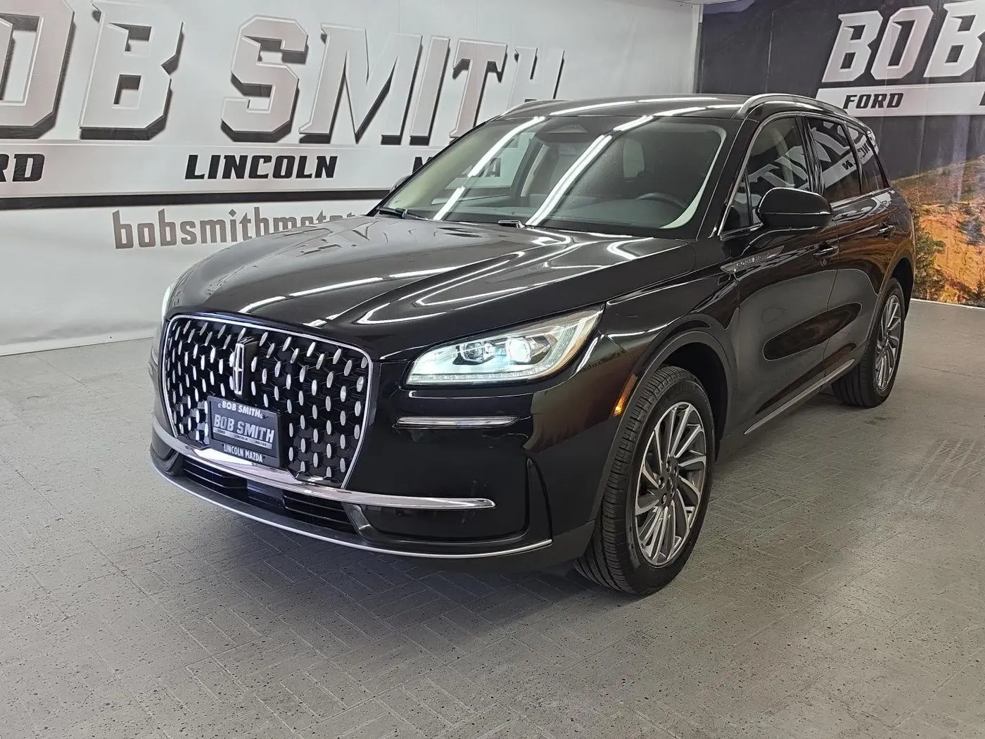 2024 Lincoln Corsair - $40,999