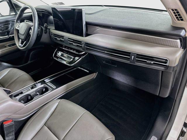 2023 Lincoln Corsair - $27,495