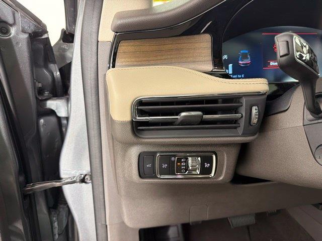 2024 Lincoln Corsair - $37,000