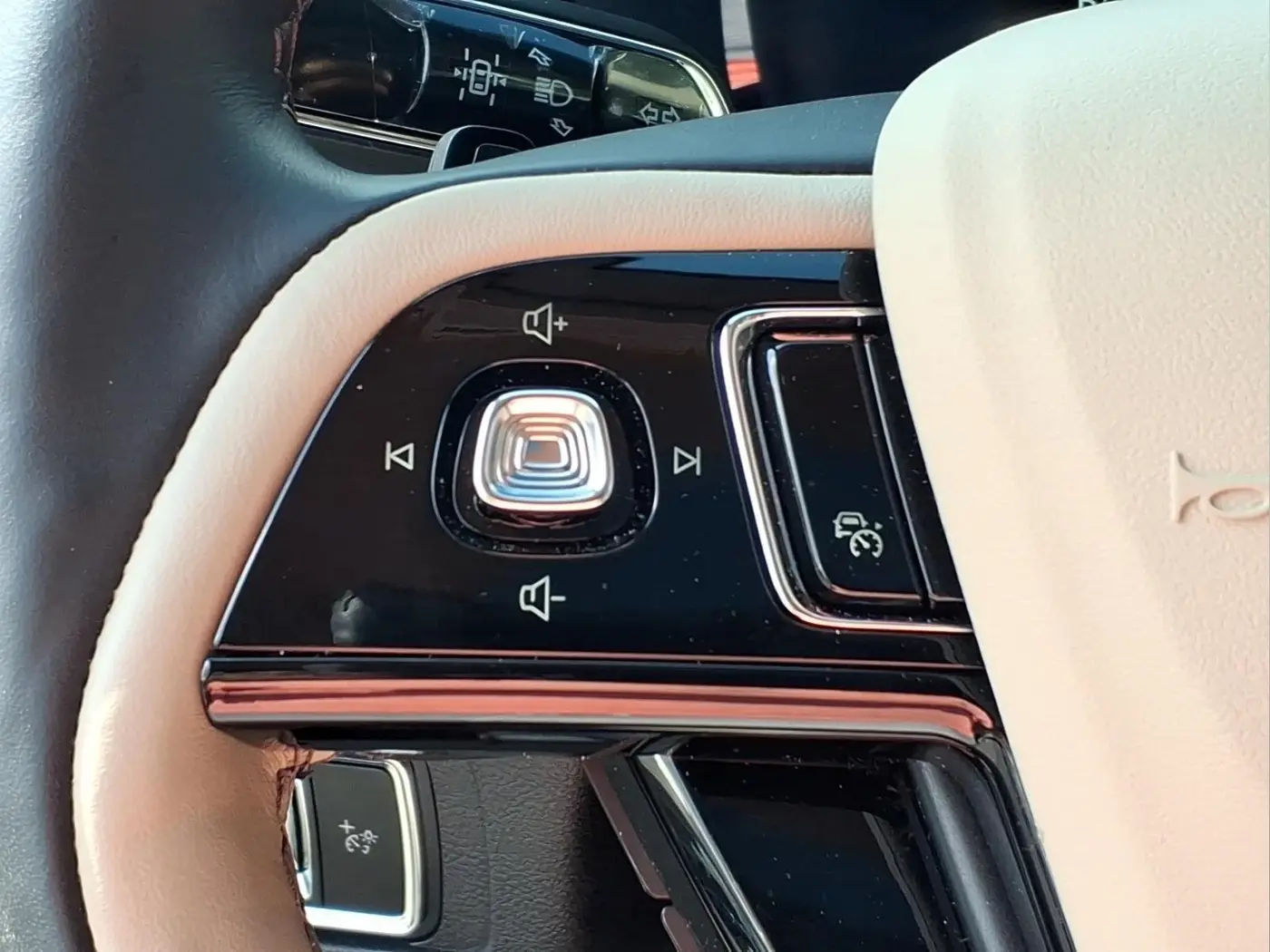 2026 Lincoln Corsair - $55,611