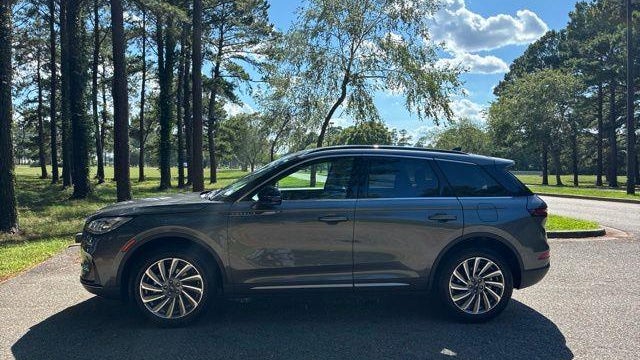 2025 Lincoln Corsair Reserve