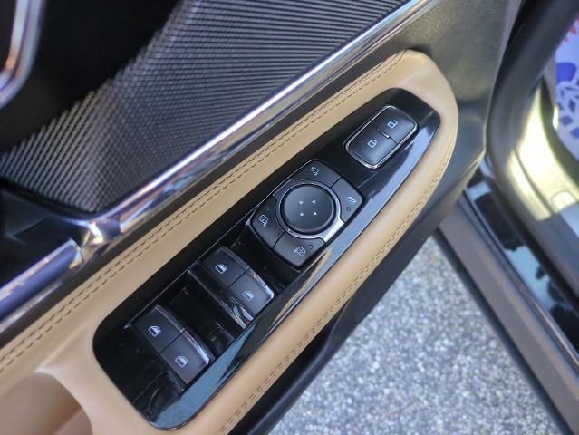 2023 Lincoln Corsair - $34,900