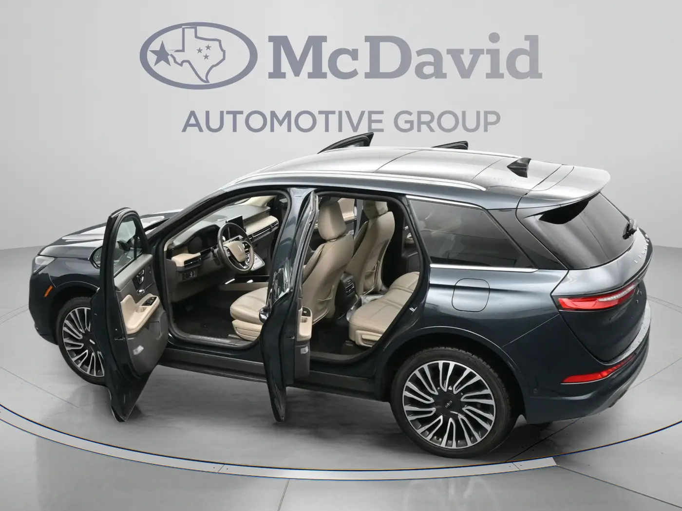 2022 Lincoln Corsair - $25,699