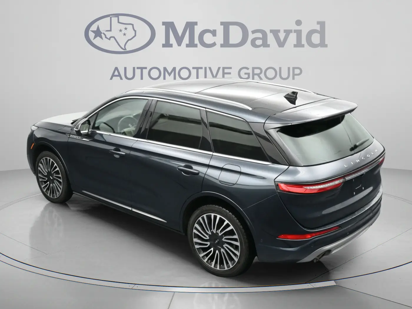 2022 Lincoln Corsair - $25,699