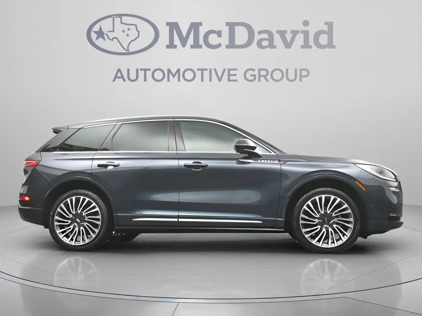 2022 Lincoln Corsair - $25,699