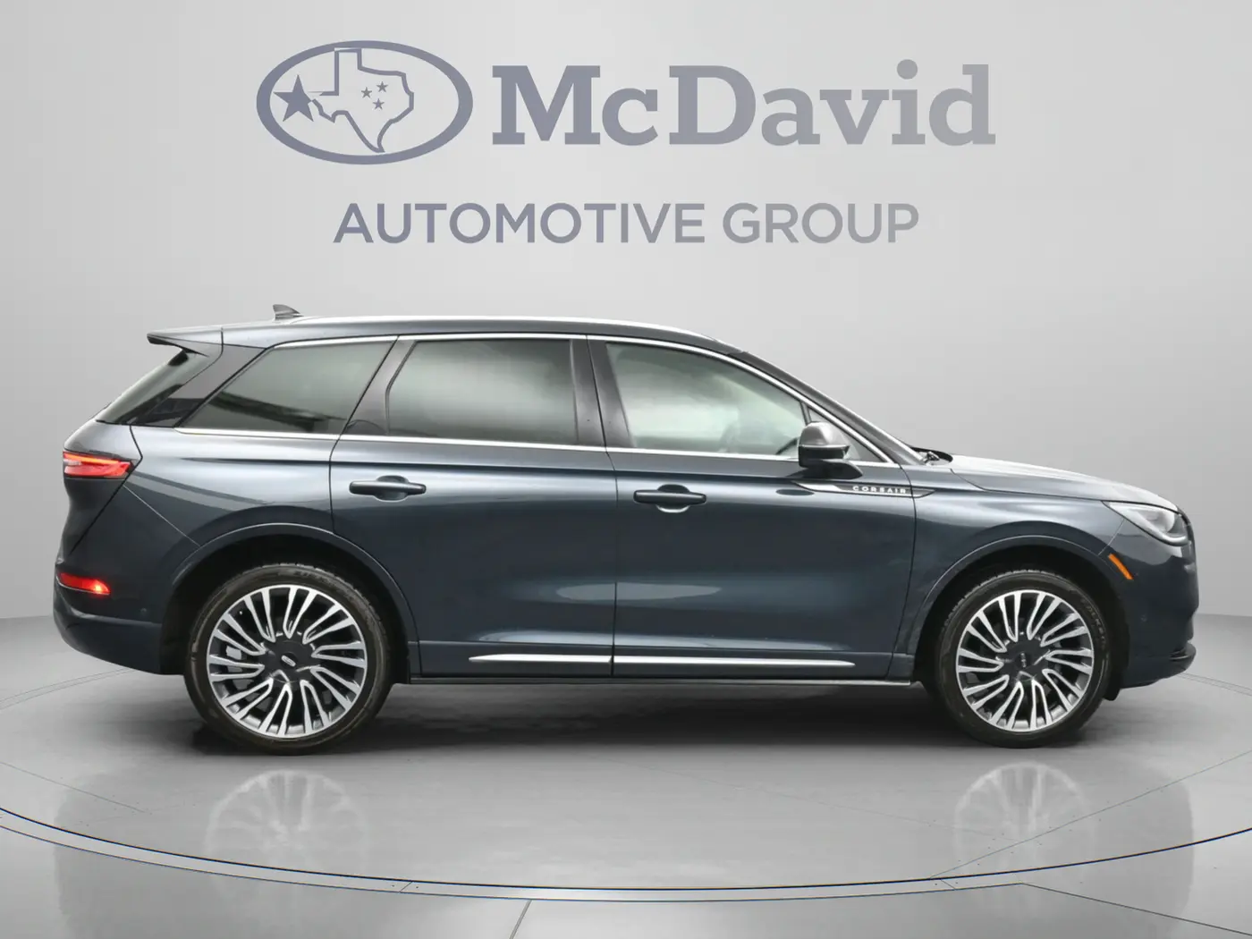 2022 Lincoln Corsair - $25,699
