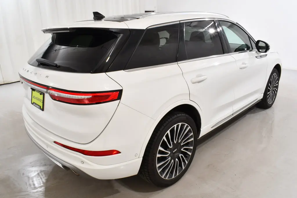 2021 Lincoln Corsair - $20,755