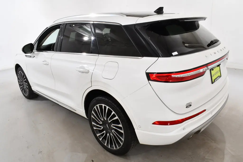 2021 Lincoln Corsair - $20,755