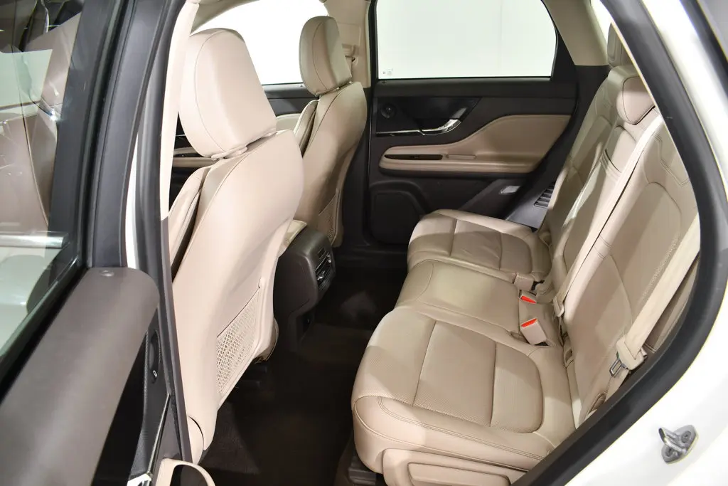 2021 Lincoln Corsair - $20,755