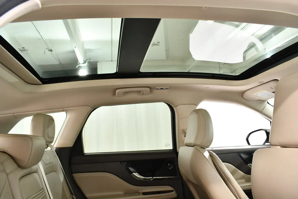 2021 Lincoln Corsair - $20,755
