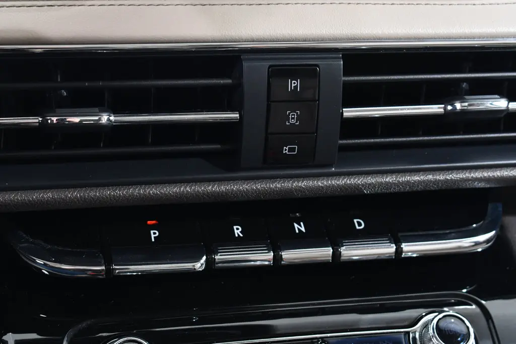 2021 Lincoln Corsair - $20,755