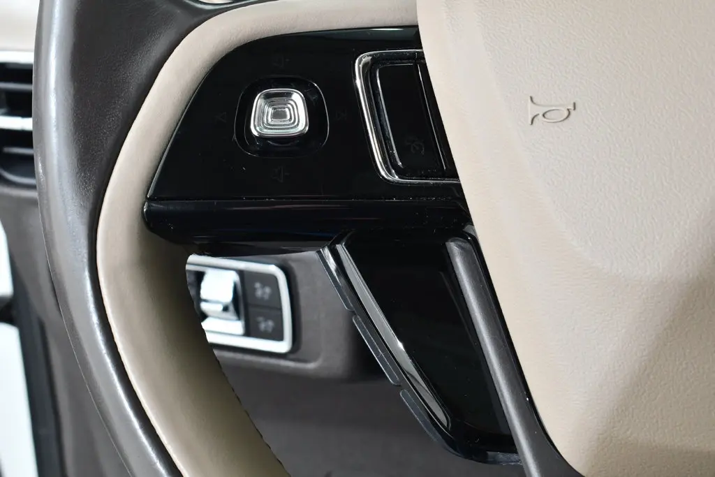 2021 Lincoln Corsair - $20,755