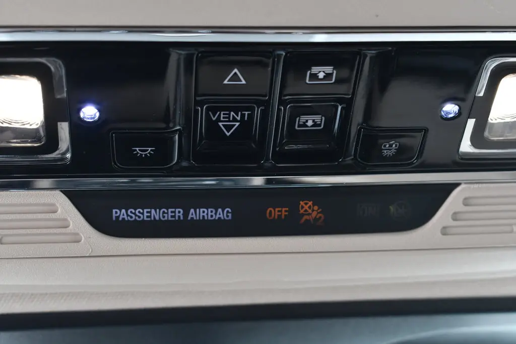 2021 Lincoln Corsair - $20,755