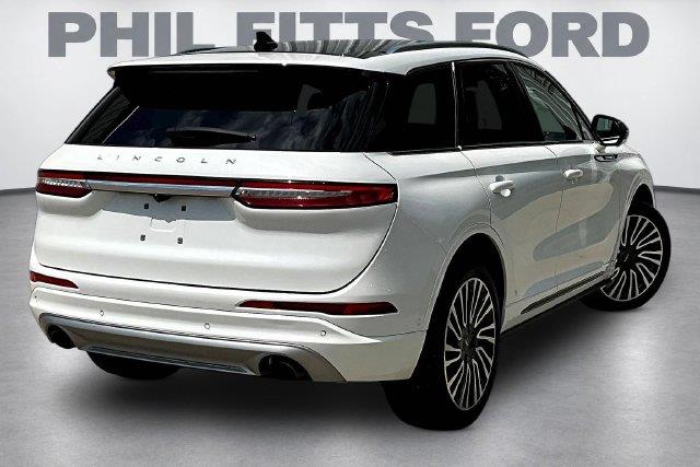 2021 Lincoln Corsair - $24,900