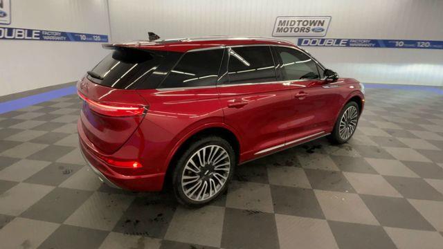 2022 Lincoln Corsair - $29,585