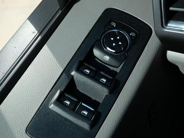 2019 Lincoln MKC - $16,304