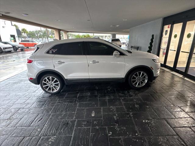 2019 Lincoln MKC - $18,900