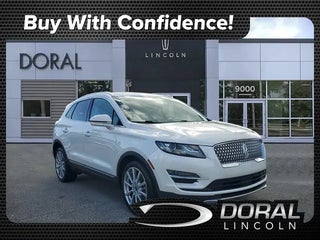 2019 Lincoln MKC with White Platinum Metallic Tri-Coat Exterior