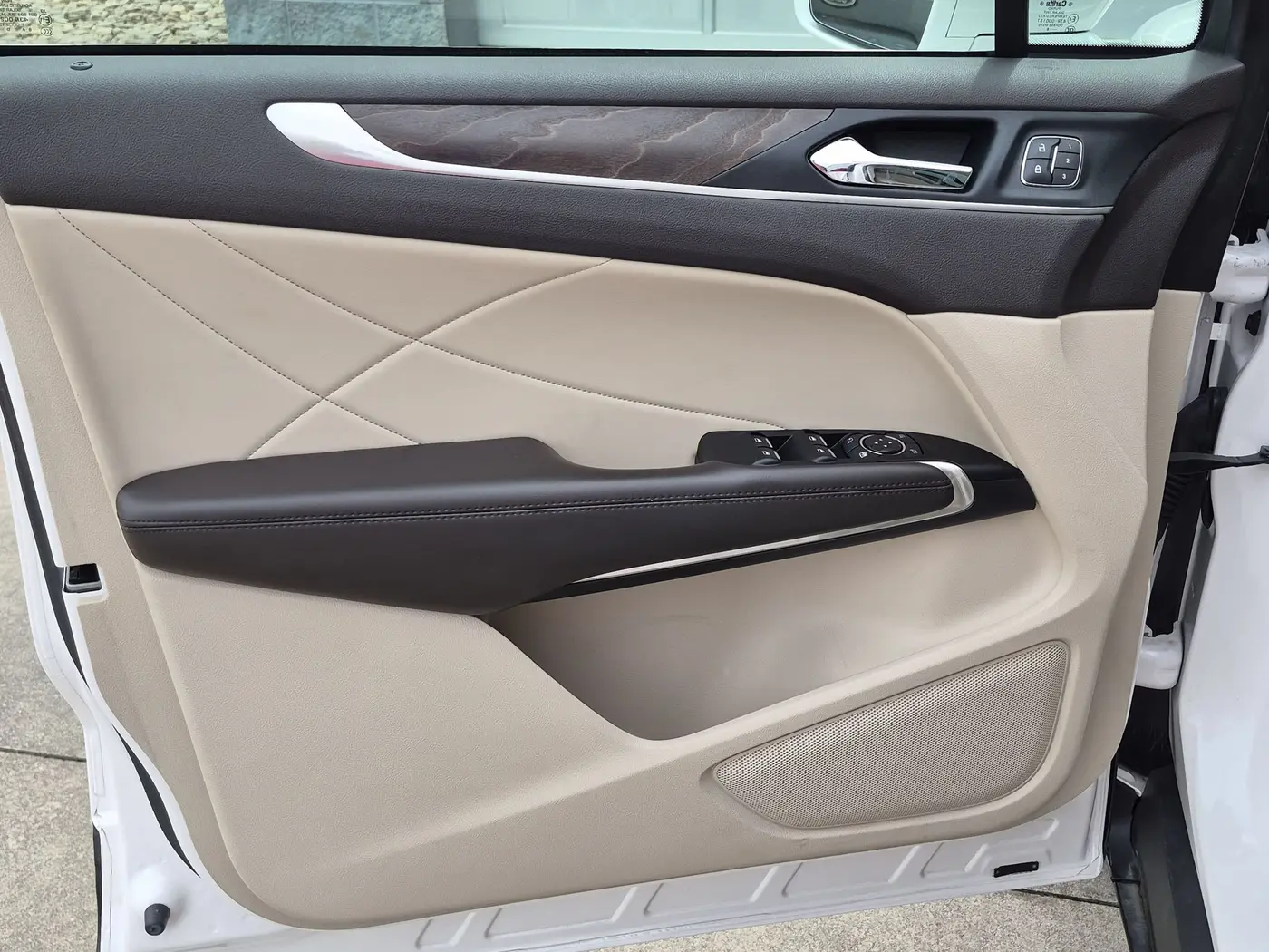 2019 Lincoln MKC - $17,588