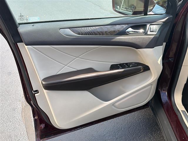 2019 Lincoln MKC - $16,700