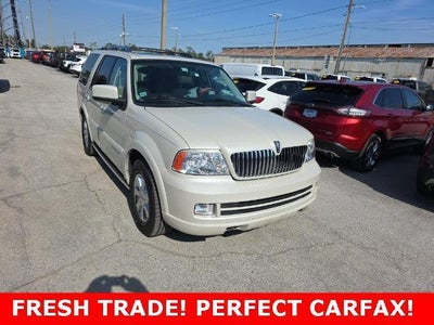 Photo of a 2006 Lincoln Navigator Luxury 4DR SUV 4WD for sale