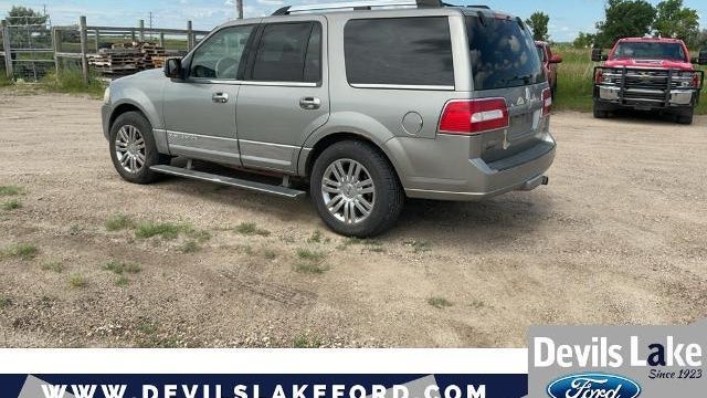2008 Lincoln Navigator Base