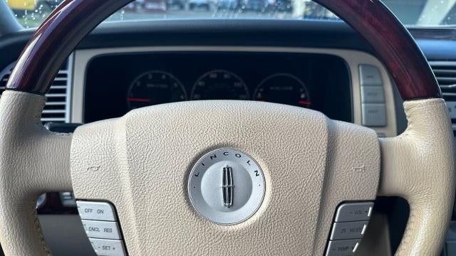 2005 Lincoln Navigator Luxury